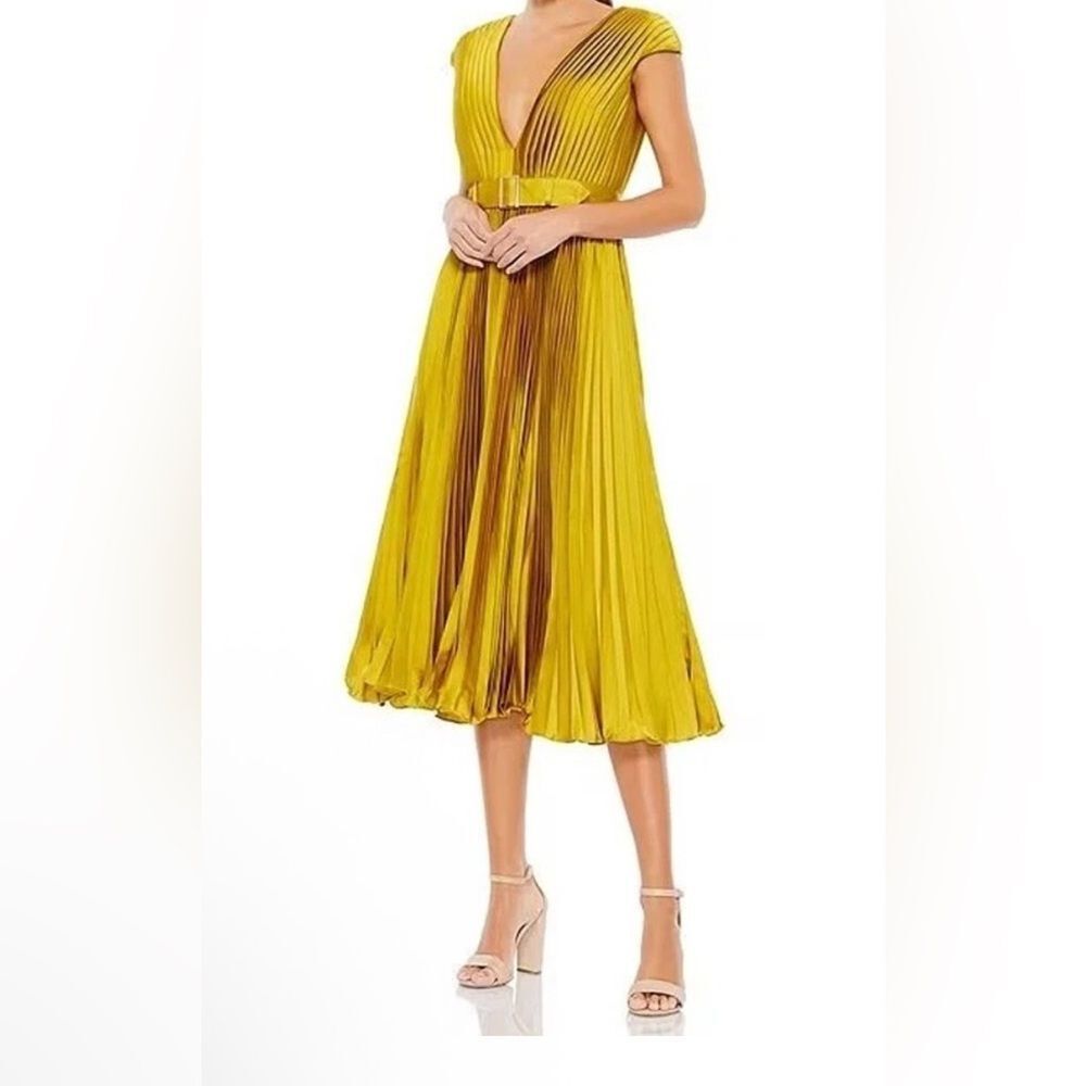Ieena for Mac Duggal V-Neck  Pleated Satin Belted A-Line Midi Dress NWT Size 0